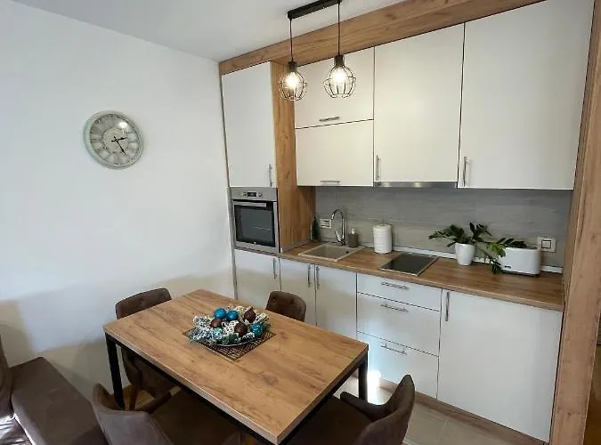 Aria Club Wellness&spa 住宿加早餐酒店 兹拉蒂博尔